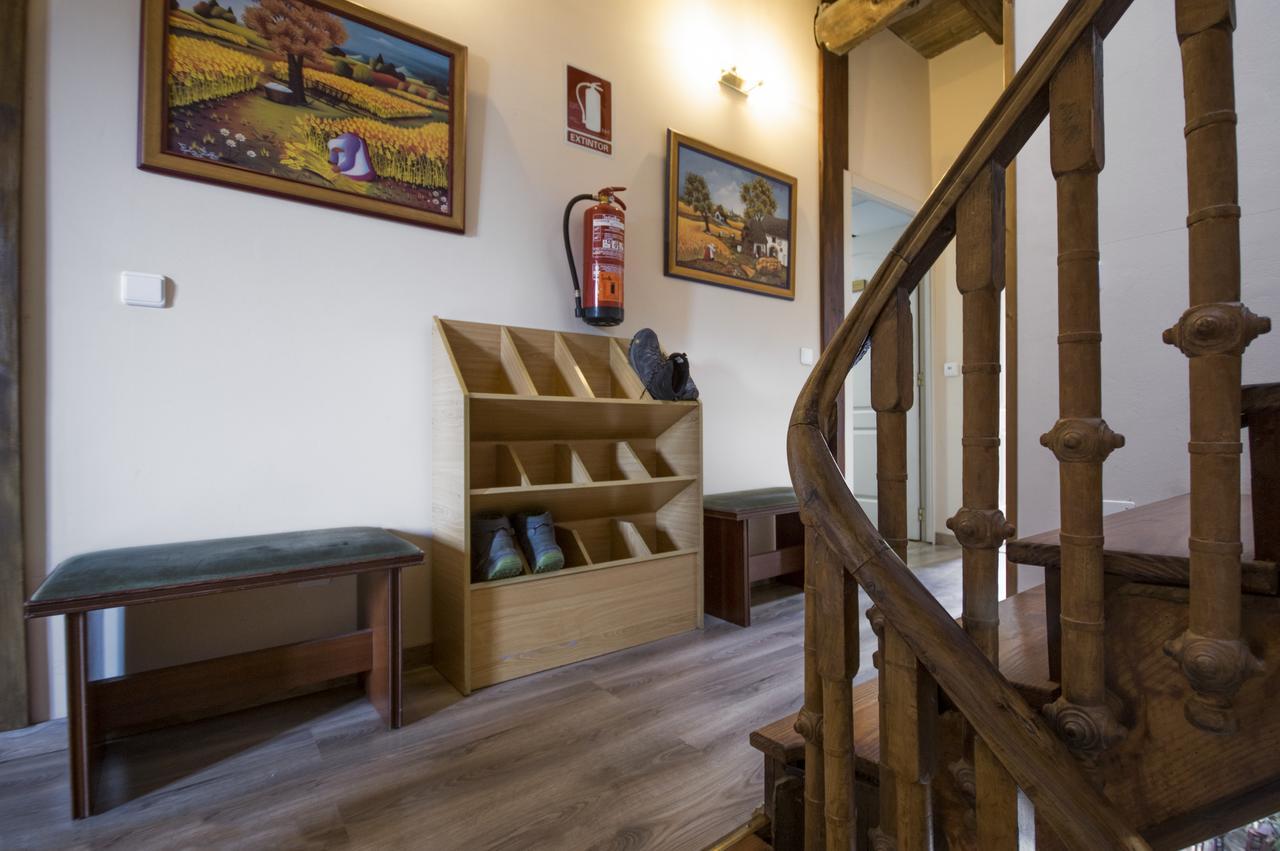La Casona De Sarria Hostel Εξωτερικό φωτογραφία