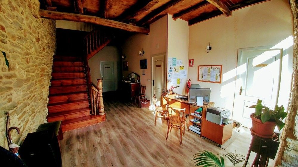La Casona De Sarria Hostel Εξωτερικό φωτογραφία